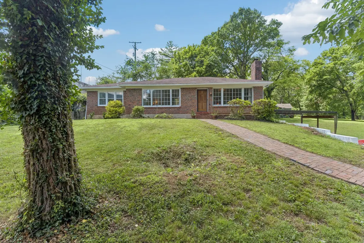 4411 Brush Hill Rd, Nashville, TN 37216 - #1