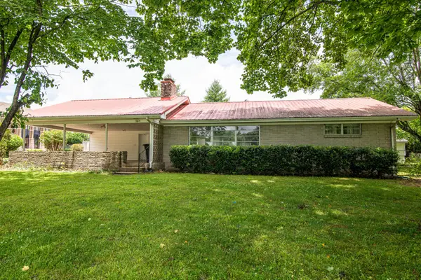 101 Wilkins Dr, Tullahoma, TN 37388