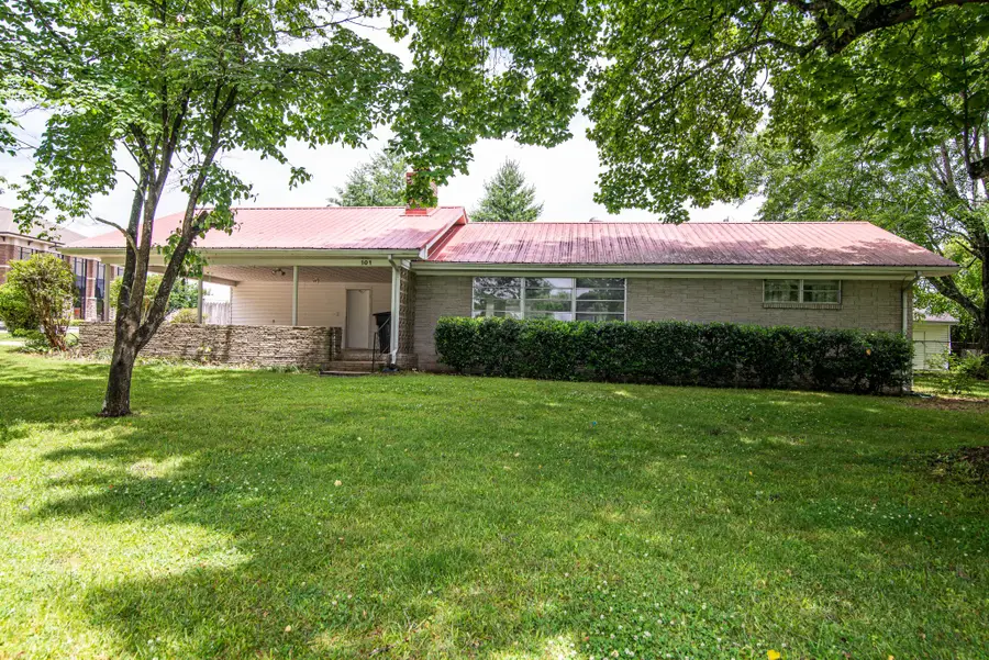 101 Wilkins Dr, Tullahoma, TN 37388 - #2