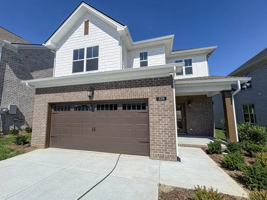 228 Hudson Dr, Gallatin, TN 37066 - #2