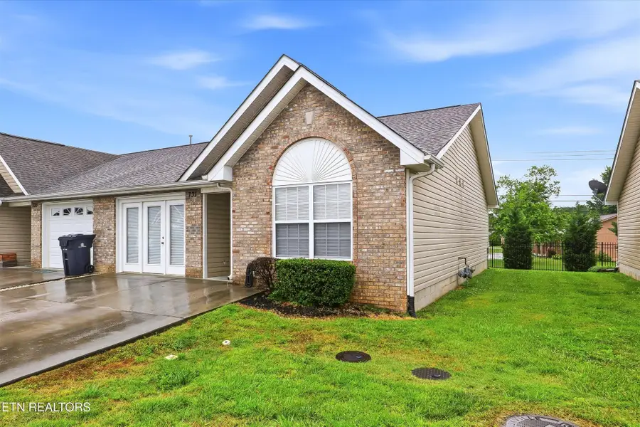 731 High Point Way, Knoxville, TN 37912 - #2
