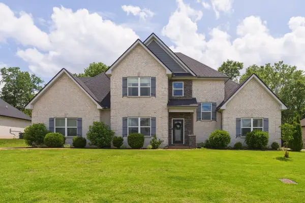 1223 Emmie Reece Dr, Smyrna, TN 37167