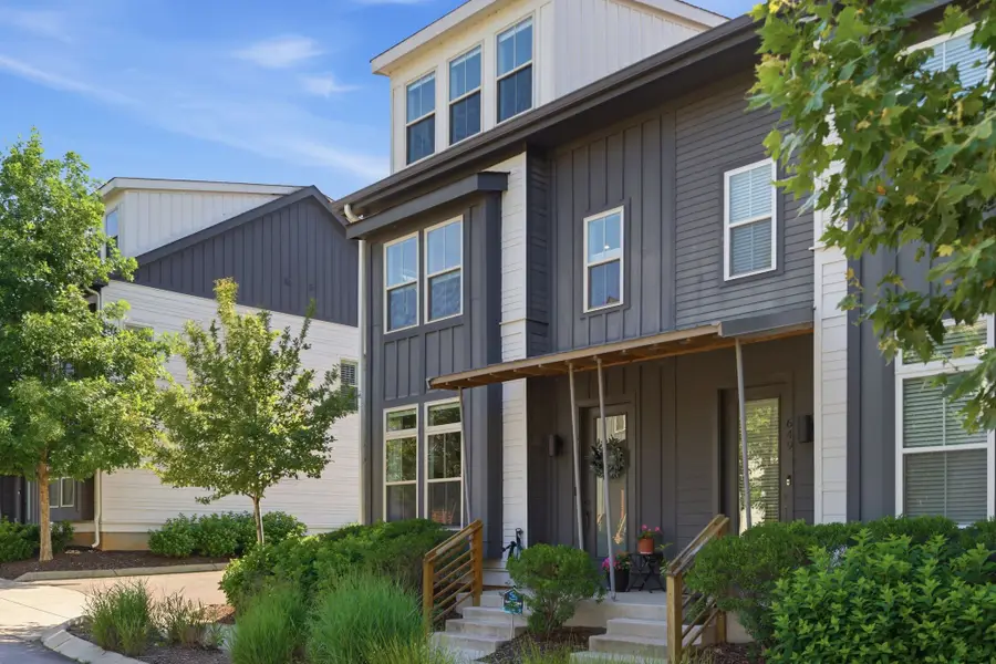 647 Nashua Ln, Nashville, TN 37209 - #3