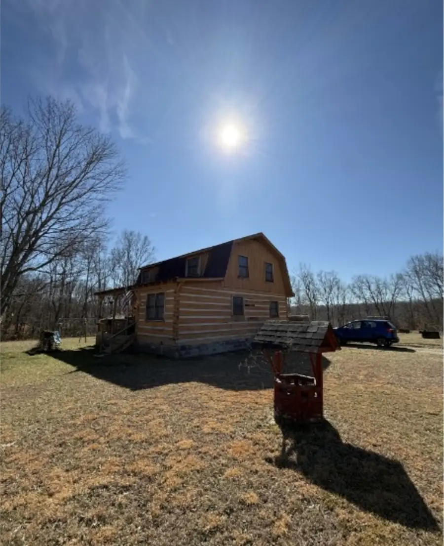 201 Timberline Acres Dr, Manchester, TN 37355 - #2