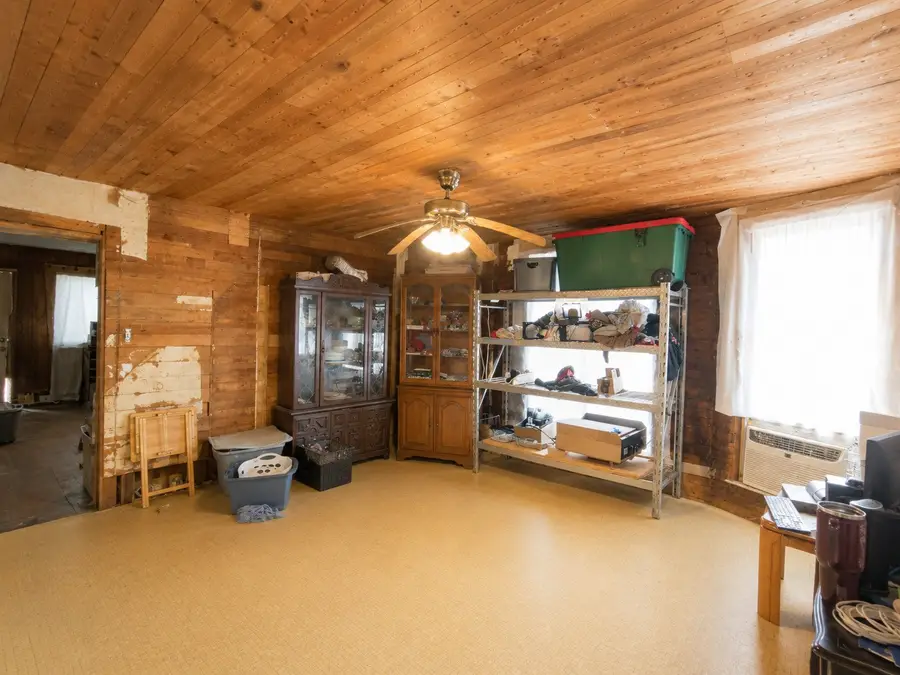 112 N Grayson St, Newbern, TN 38059 - #3