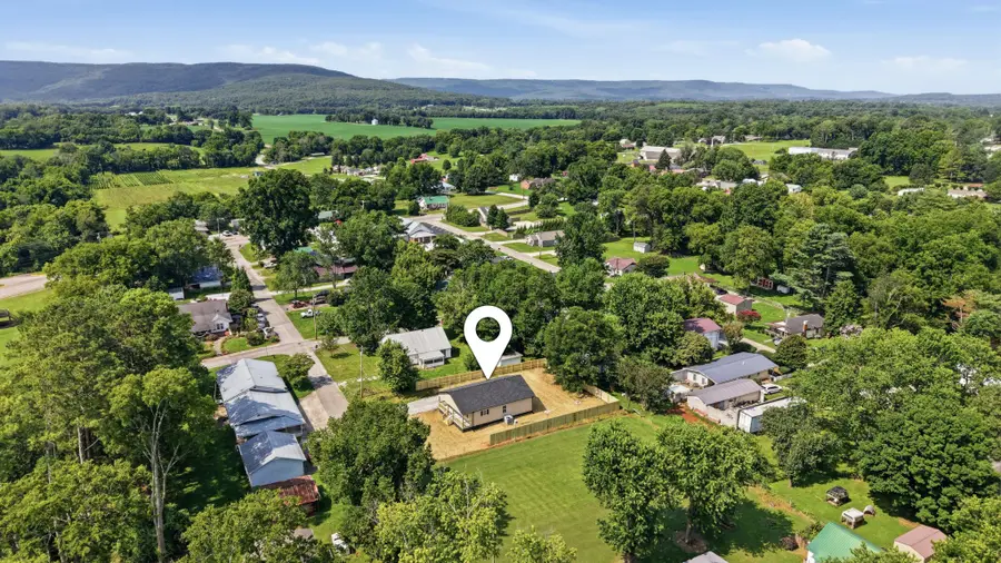 109 Spruce St, Cowan, TN 37318 - #2