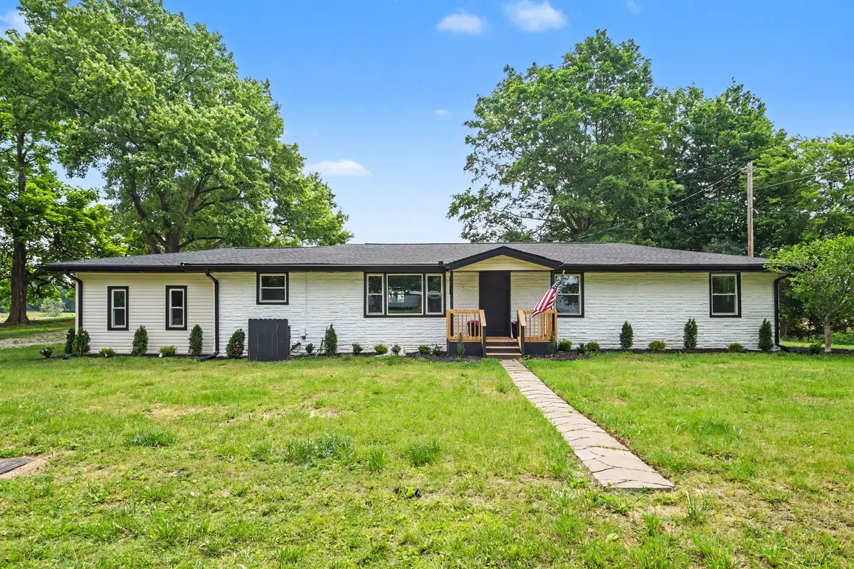 5963 Wayman Dunn Rd, Springfield, TN 37172 - #1