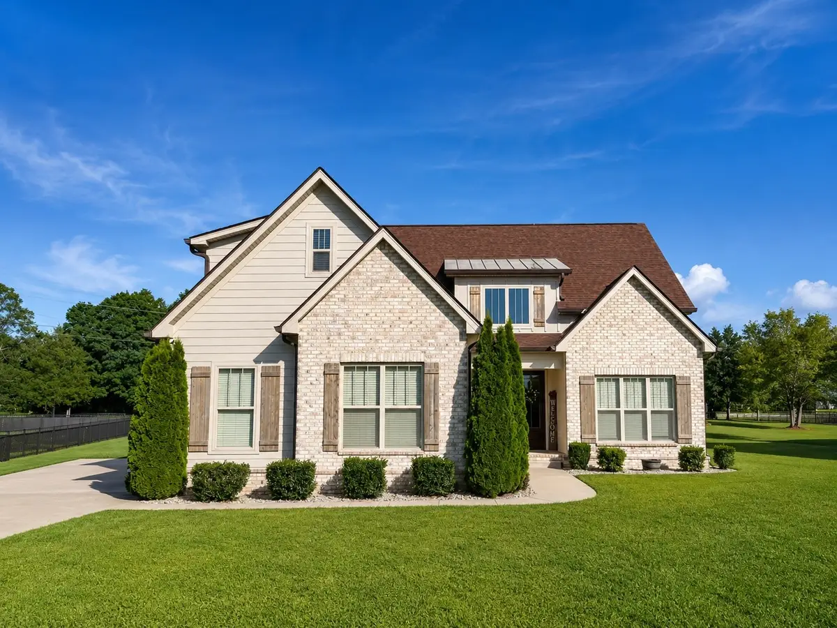 2040 Trout Trl, Murfreesboro, TN 37129 - #1