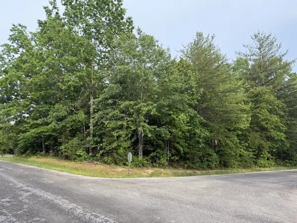 187 Natchez Cir, Crossville, TN 38558