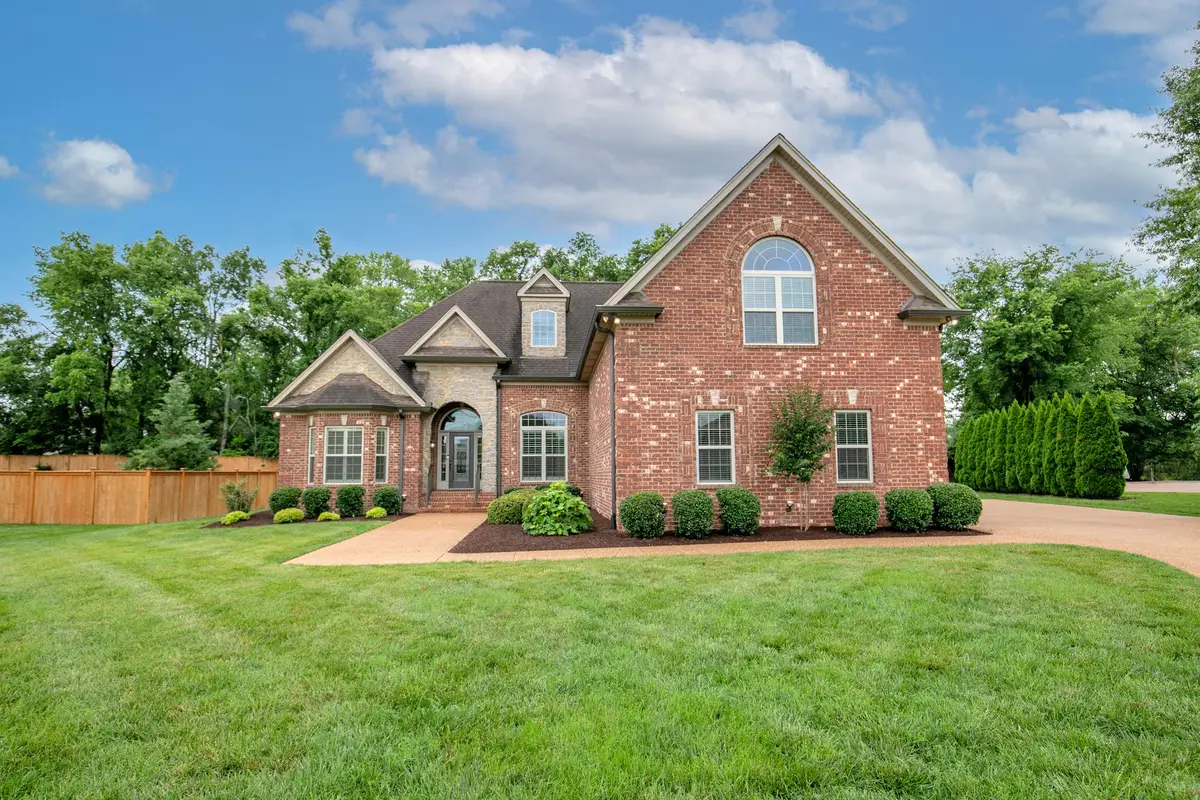 929 Morningstar Ct, Gallatin, TN 37066 - #1