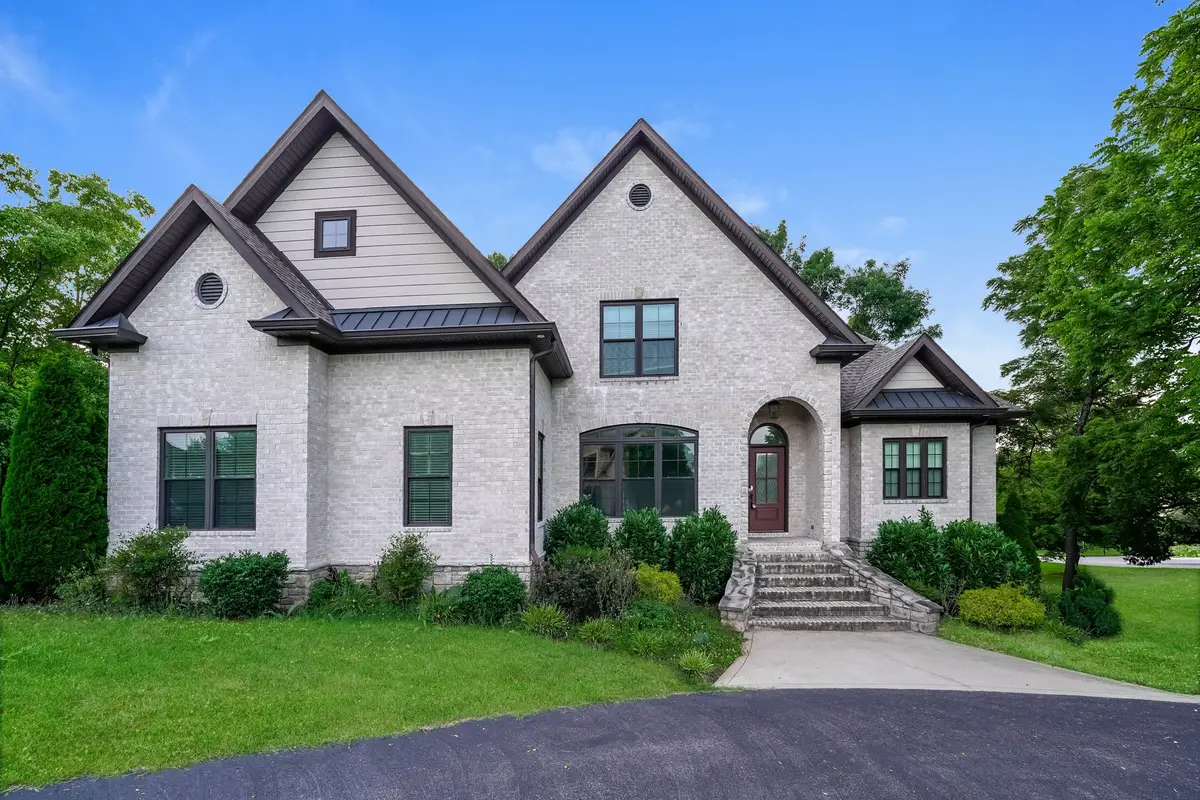 521 Autumnstone Ln, Bowling Green, KY 42103 - #1