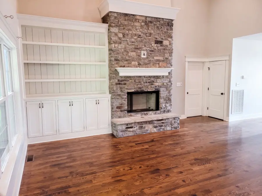 521 Autumnstone Ln, Bowling Green, KY 42103 - #3