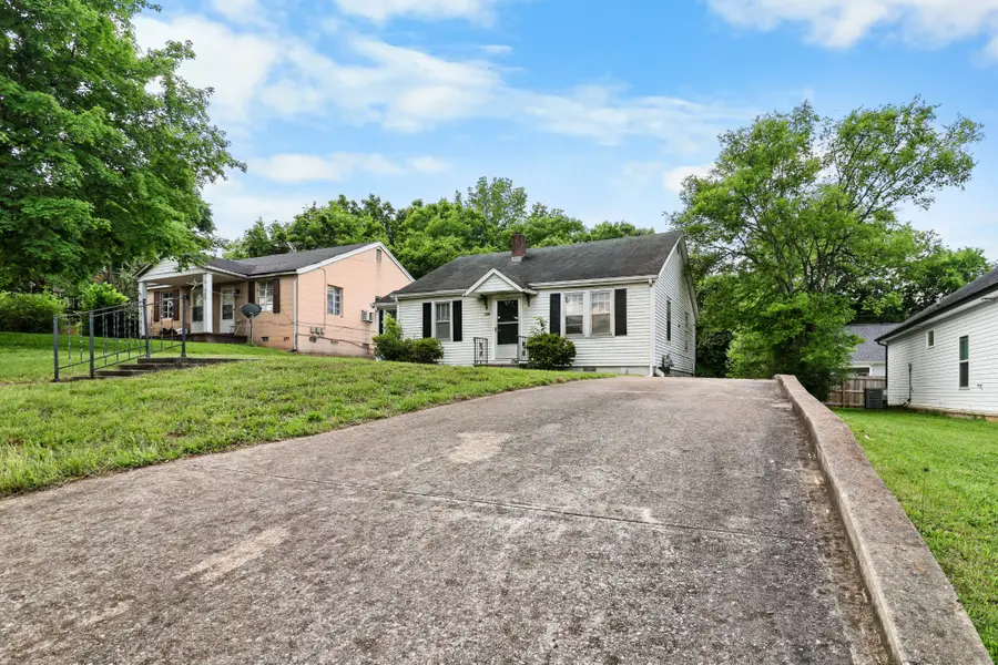 726 Richardson St, Clarksville, TN 37040 - #2