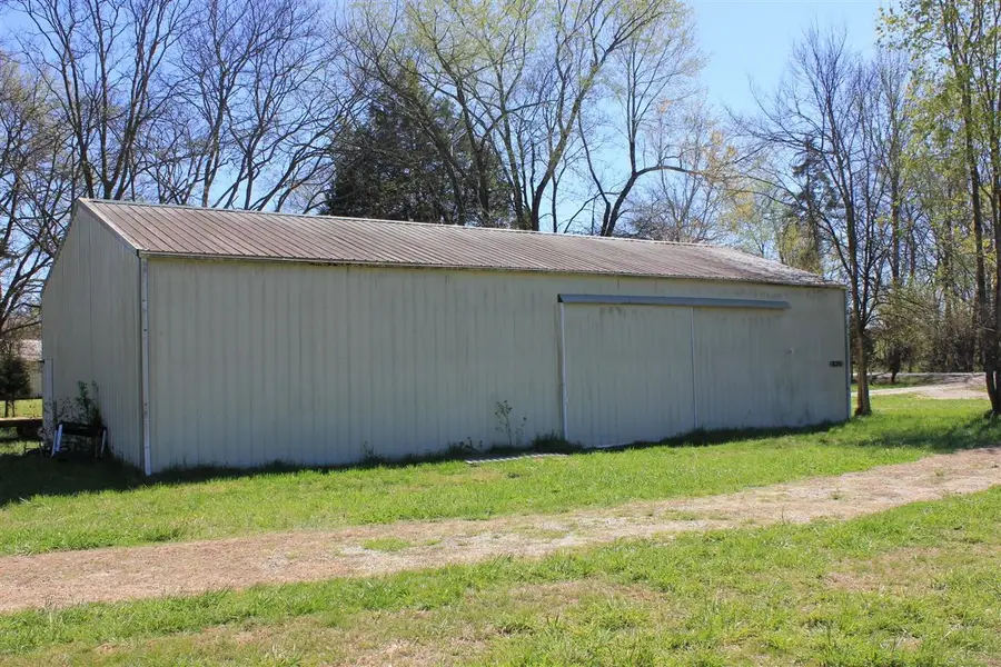 820 Edwards Rd, Russellville, KY 42276 - #2