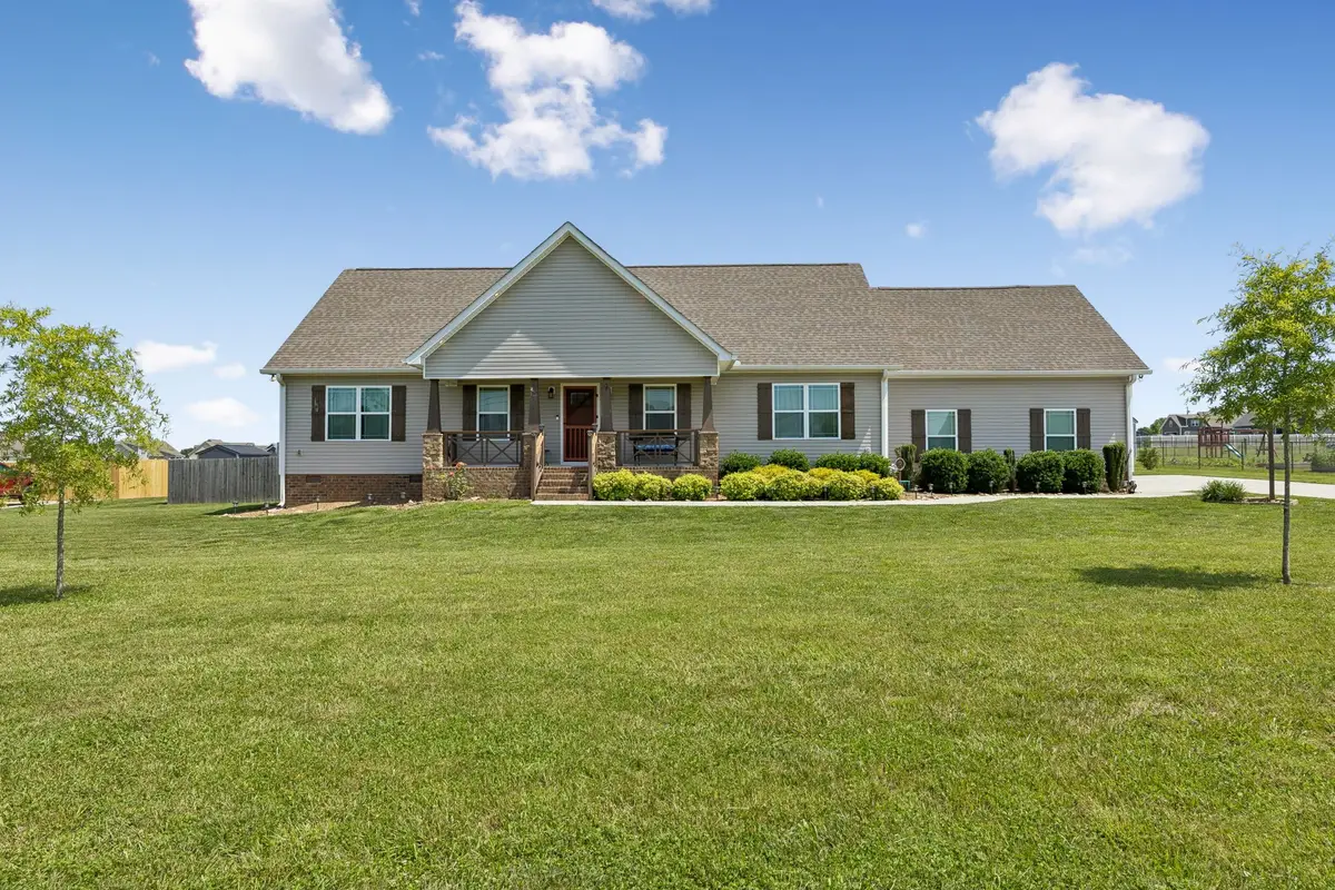 957 Richland Farms Dr, Manchester, TN 37355 - #1