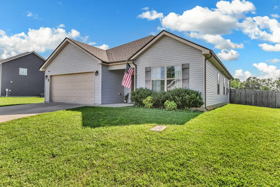 744 Tidwell Dr, Clarksville, TN 37042 - #2