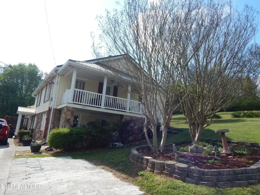 1507 Paramount Rd, Knoxville, TN 37924 - #2