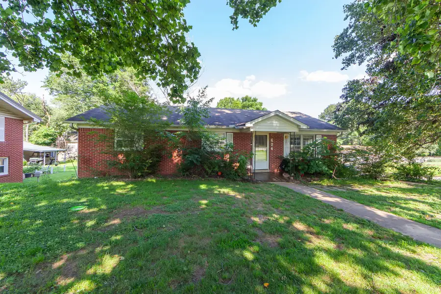 624 N 30th Ave, Humboldt, TN 38343 - #2
