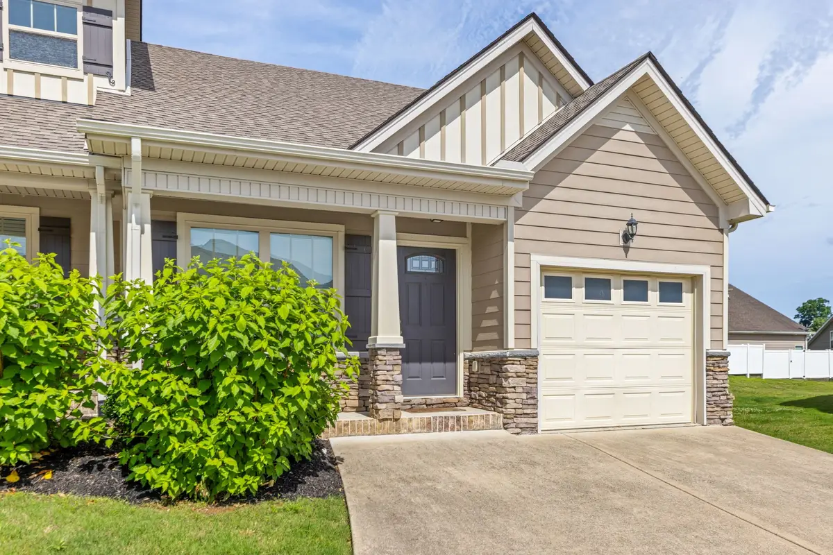 4022 Commons Dr, Spring Hill, TN 37174 - #1