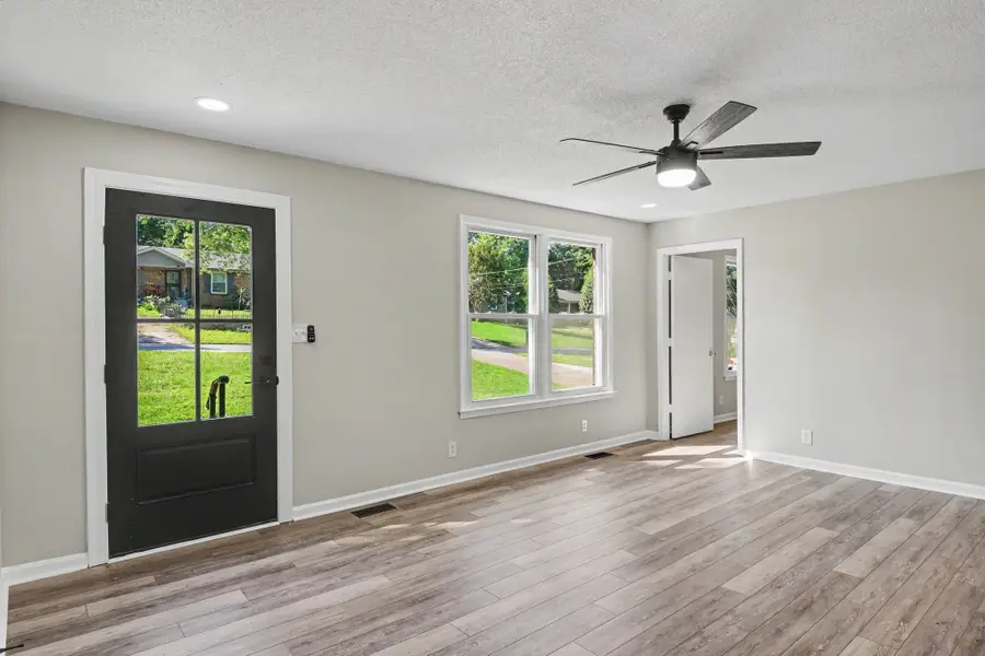 722 Overton Dr, Clarksville, TN 37042 - #3
