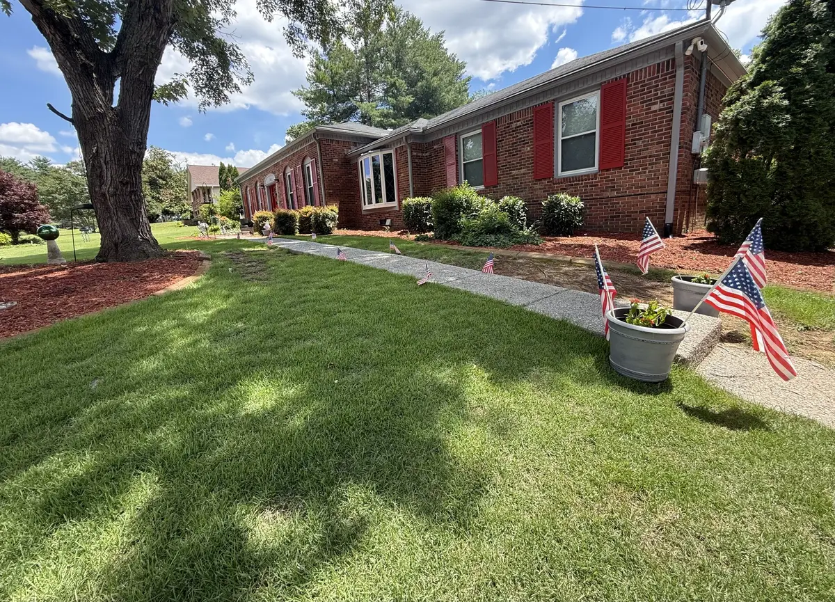 1206 Holly Hill Dr, Franklin, TN 37064 - #1