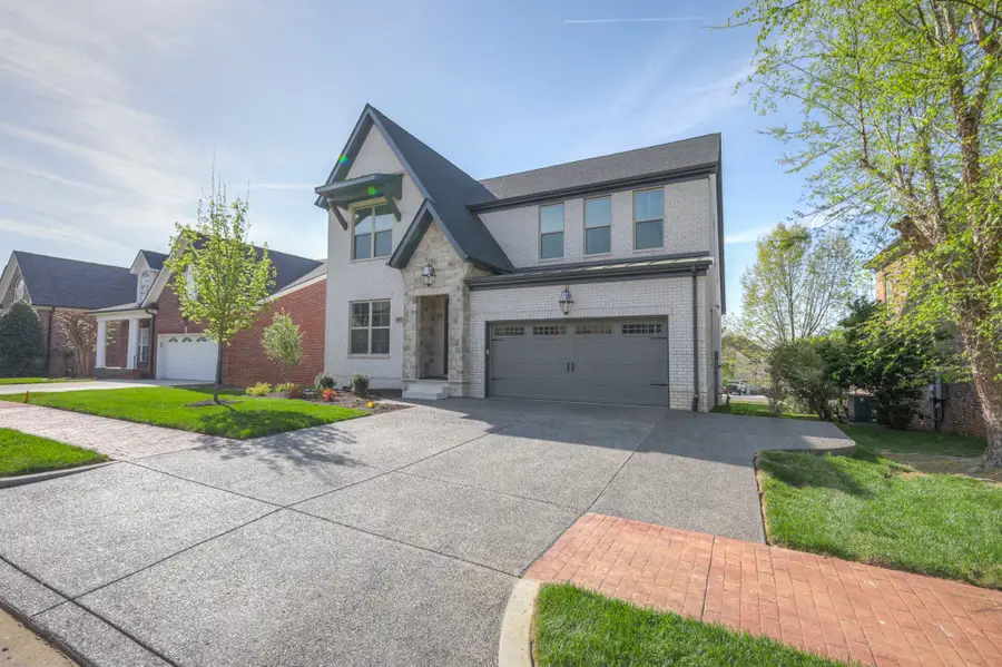 1087 Isaac Franklin Dr, Gallatin, TN 37066 - #3
