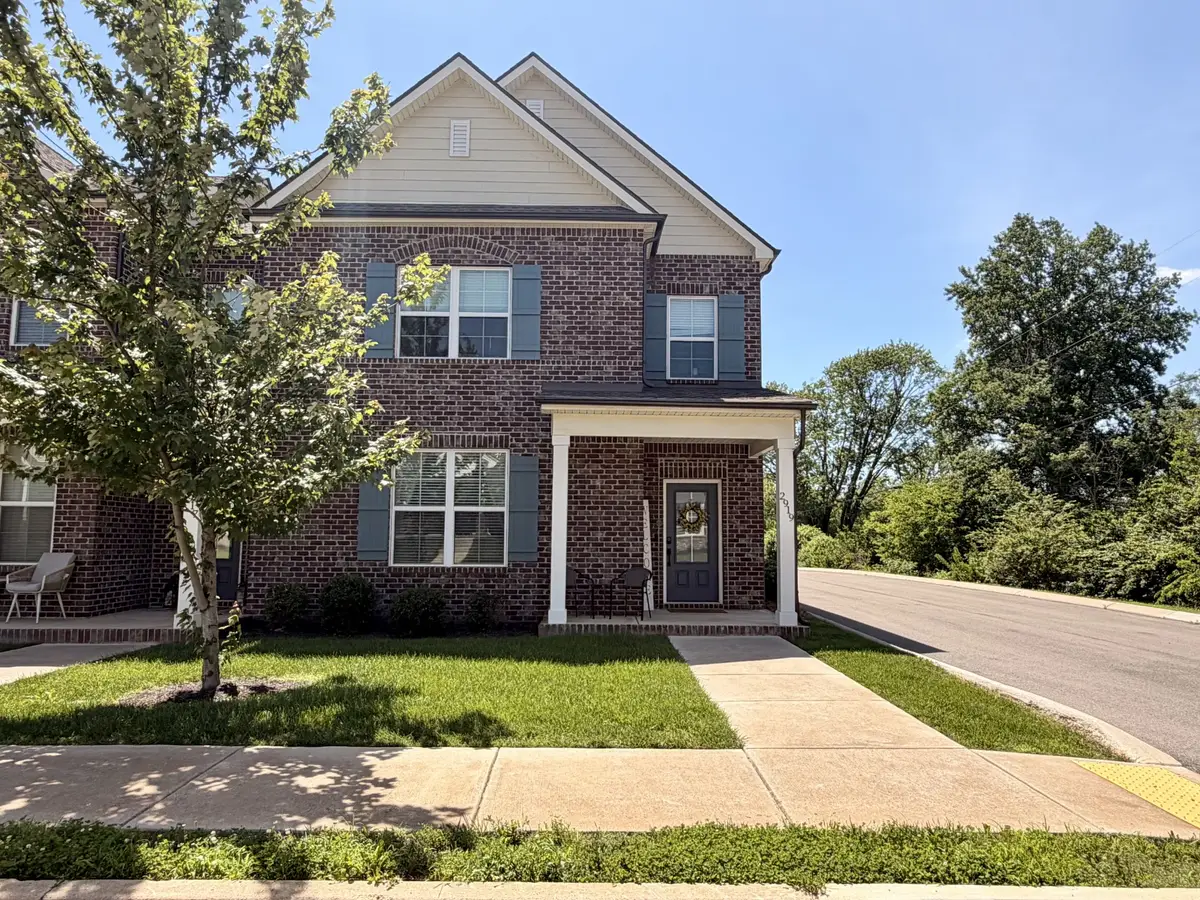 2919 Suzanne Landon Dr, Murfreesboro, TN 37130 - #1