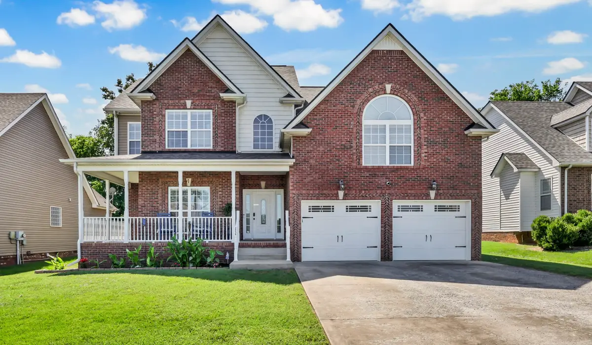 2238 Ellington Gait Dr, Clarksville, TN 37043 - #1