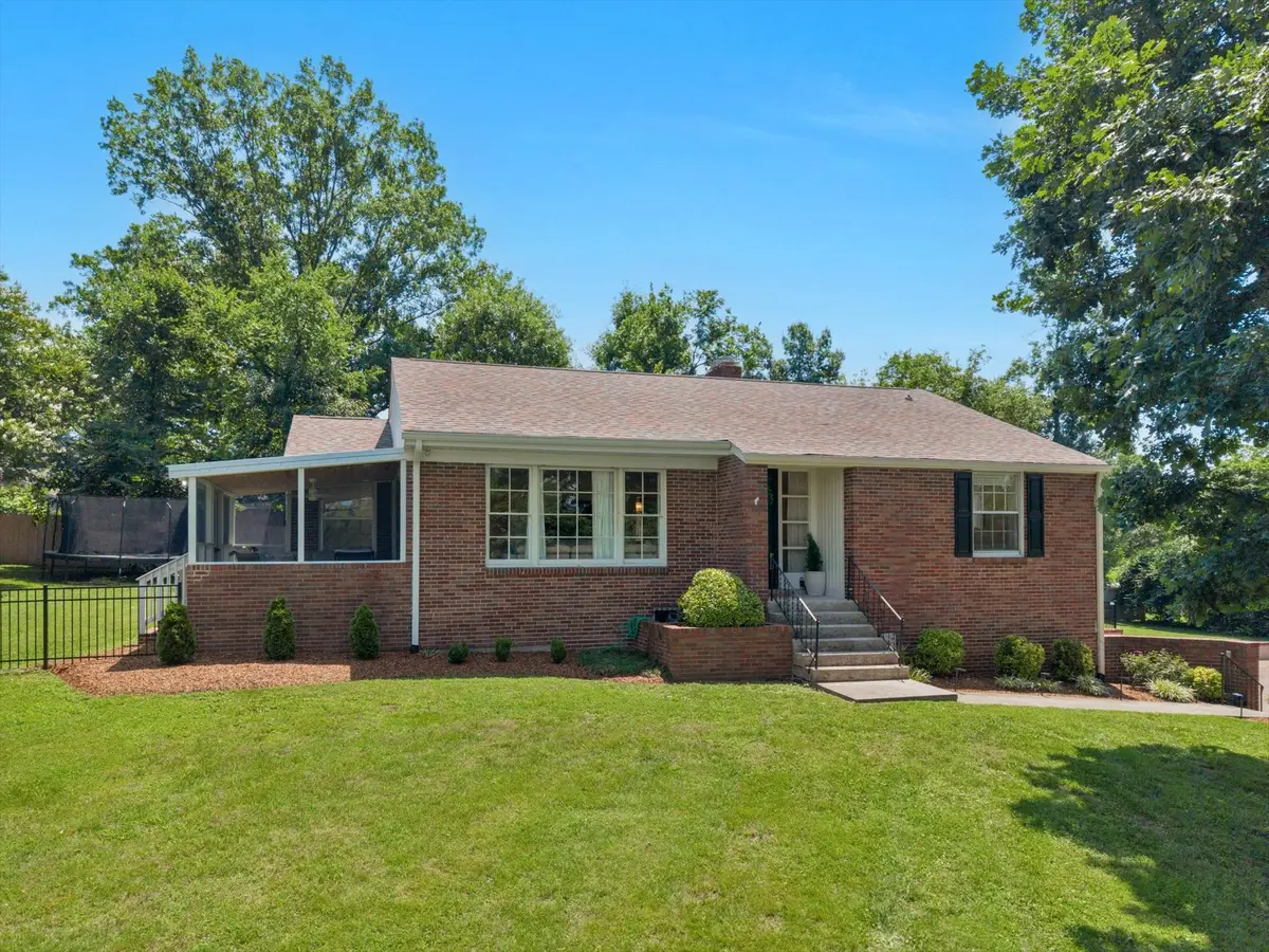 3262 Mcgavock Pike, Nashville, TN 37214 - #1