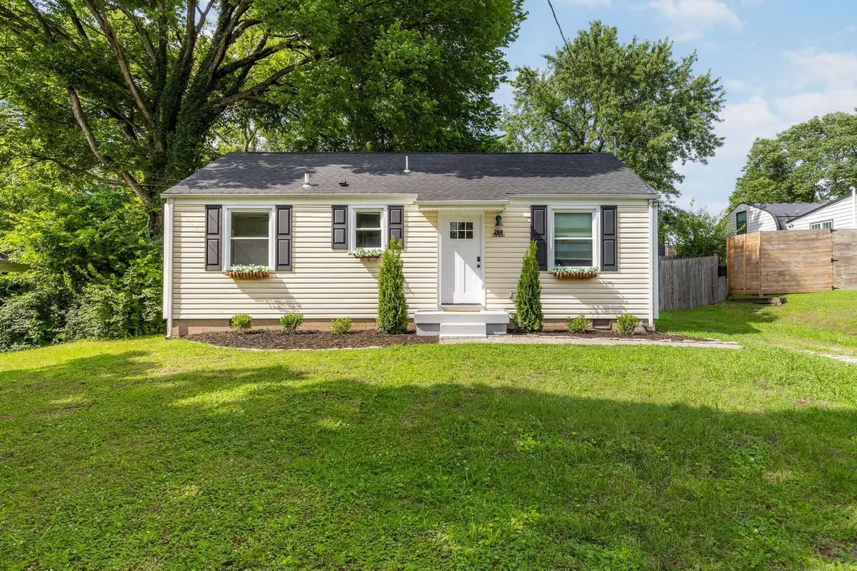 200 Stirton Rd, Nashville, TN 37210 - #1