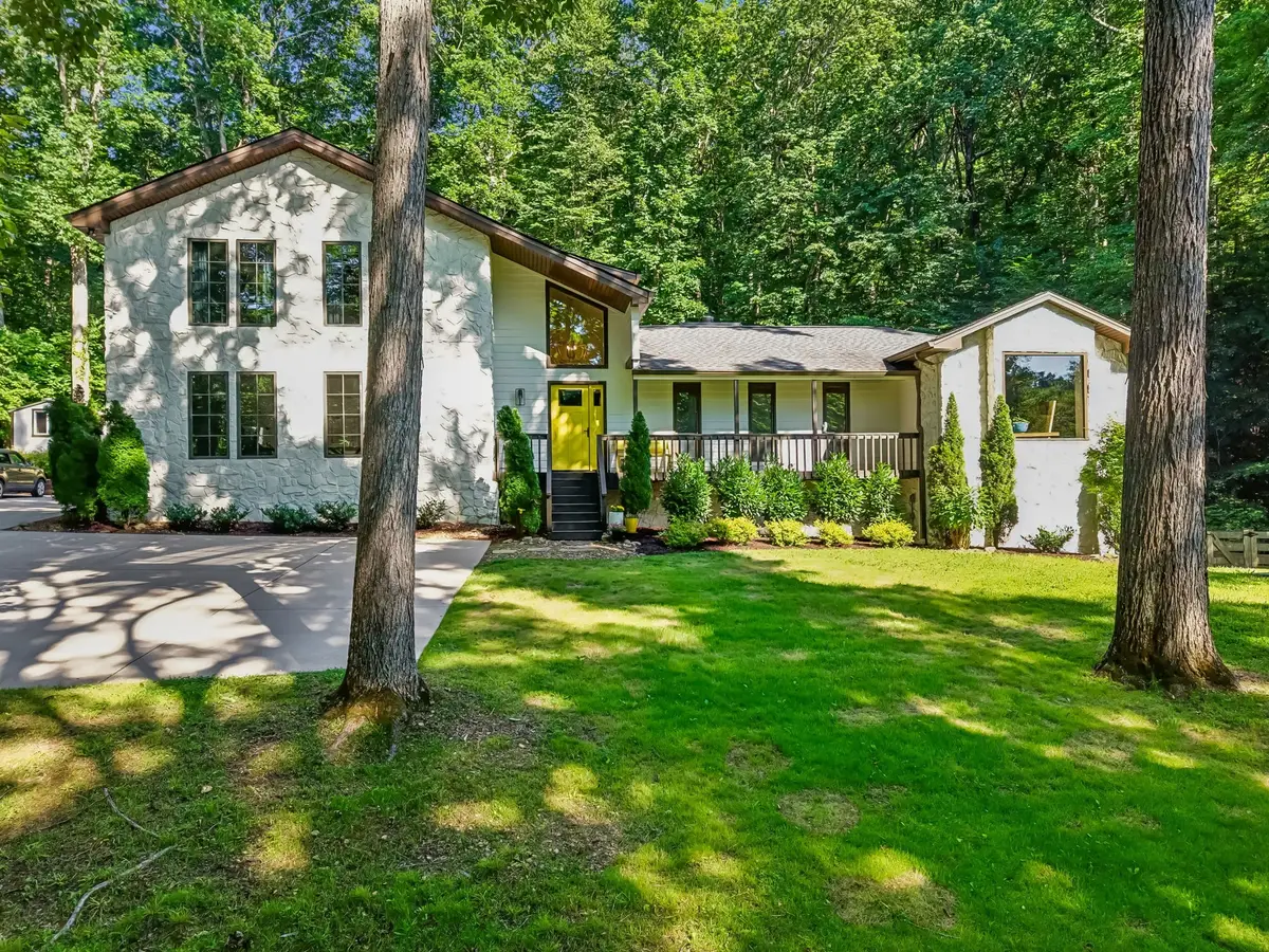 9033 Old Charlotte Pike, Pegram, TN 37143 - #1