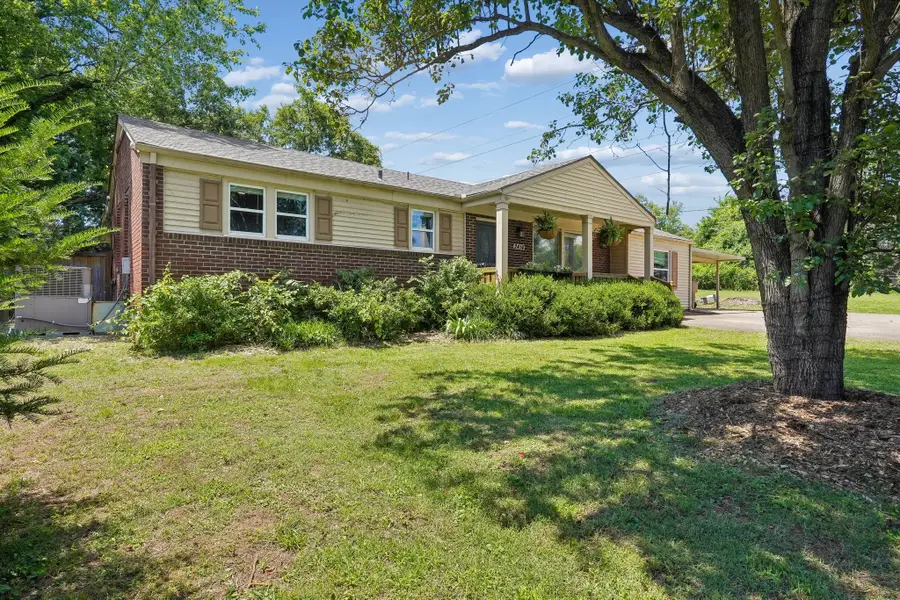 2414 Springview Dr, Nashville, TN 37214 - #3