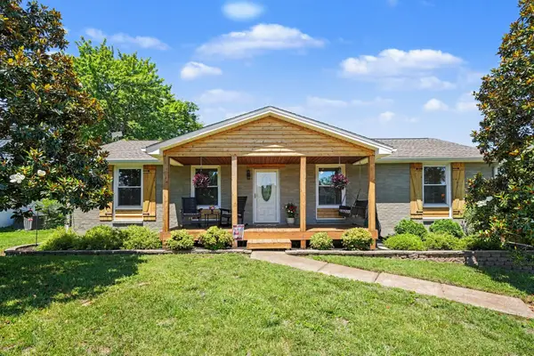 824 Roseview Dr, Nashville, TN 37206