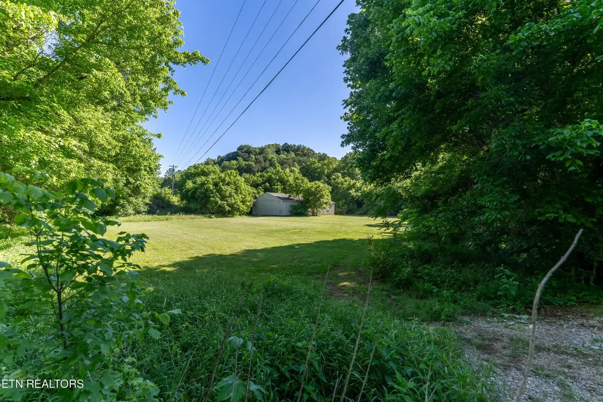 1921 Sockless Rd, Dandridge, TN 37725 - #1