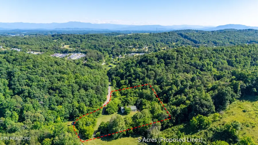 1921 Sockless Rd, Dandridge, TN 37725 - #3