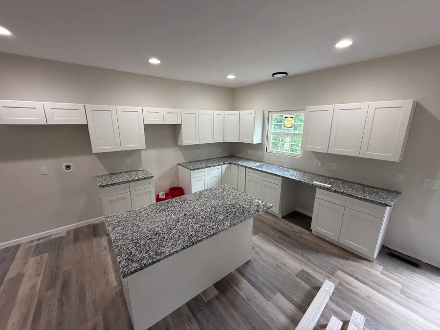 103 Lab Dr, Buchanan, TN 38222 - #2