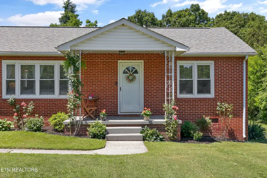 143 Fairview Drive, Maryville, TN 37803 - #2