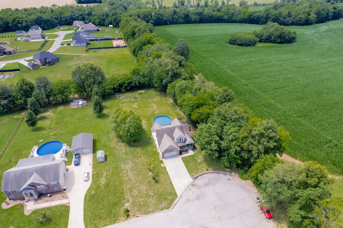 956 Beldon Station Ln, Clarksville, TN 37040 - #1