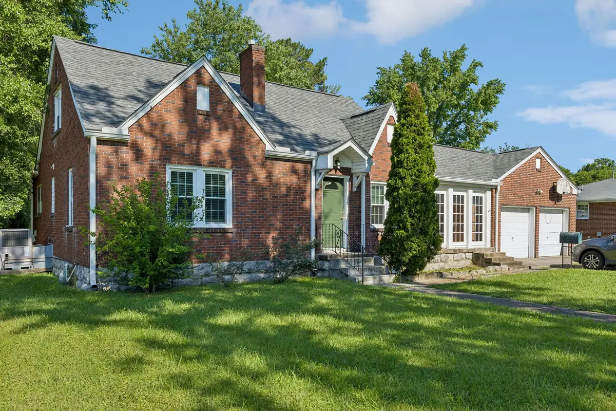 312 Castle Heights Ave, Lebanon, TN 37087 - #1