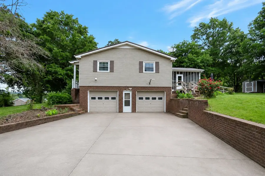 2226 Hwy 25 W, Cottontown, TN 37048 - #2