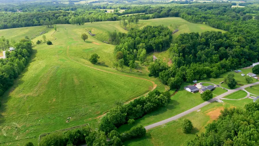 528 Sumac Rd, Pulaski, TN 38478 - #2