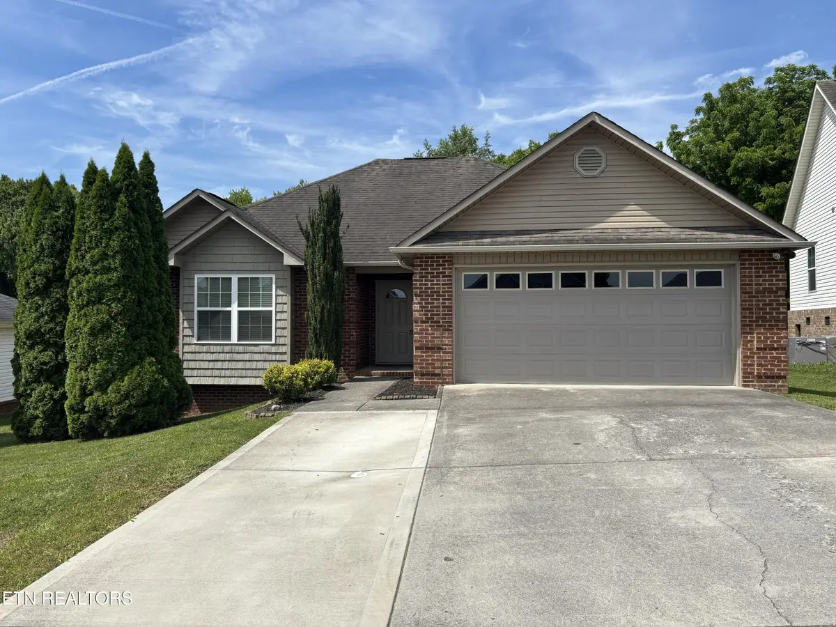 2043 Bluebonnet Drive, Mascot, TN 37806 - #1
