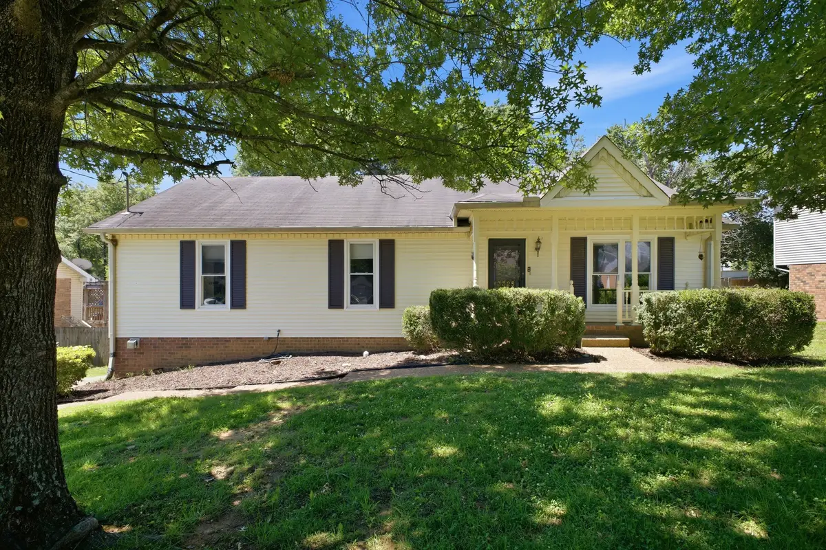 3325 Country Ridge Dr, Antioch, TN 37013 - #1