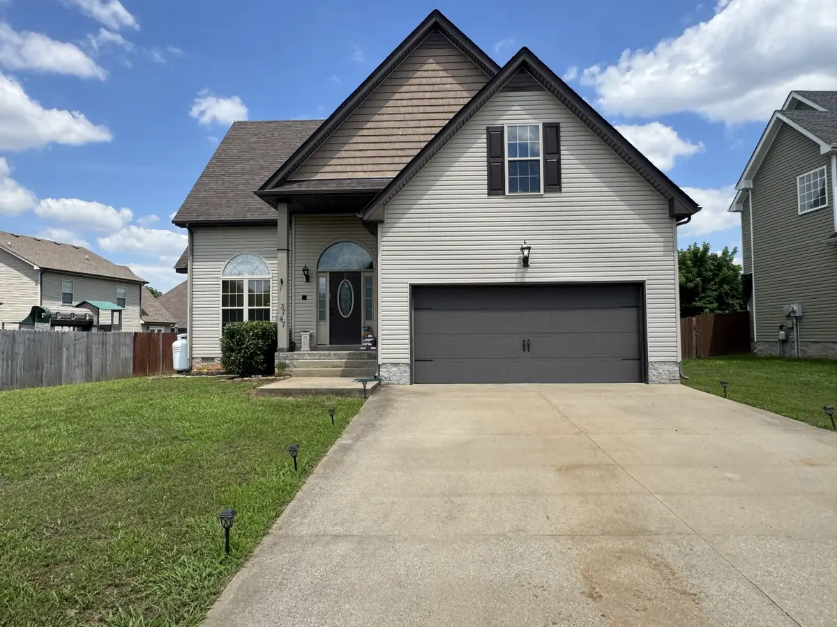 3747 Fox Hole Dr, Clarksville, TN 37040 - #1