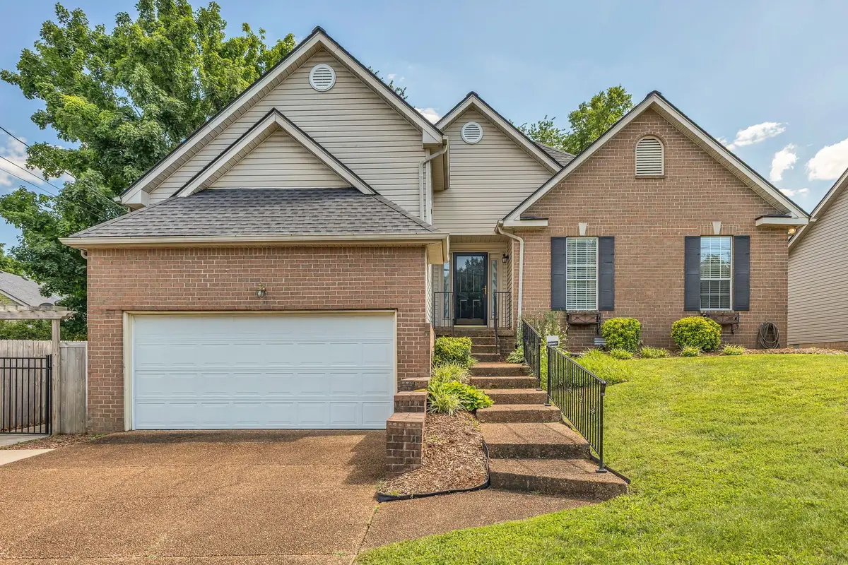 6053 Bradford Hills Dr, Nashville, TN 37211 - #1