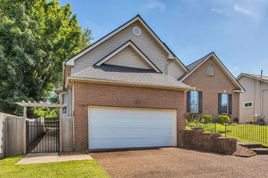 6053 Bradford Hills Dr, Nashville, TN 37211 - #2