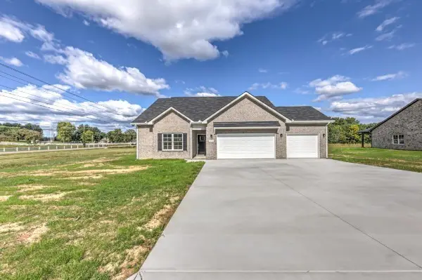 21 Bartow St, Decherd, TN 37324 - #1