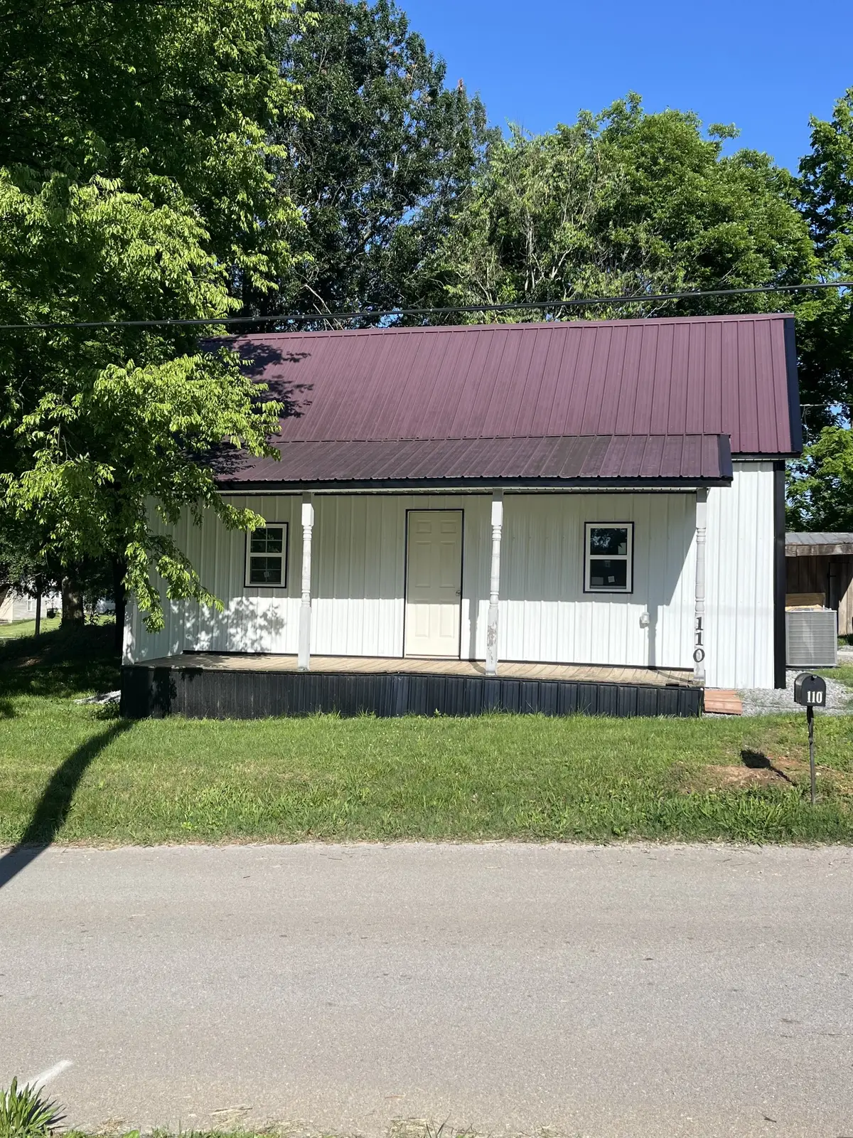 110 N Commerce St, Adams, TN 37010 - #1