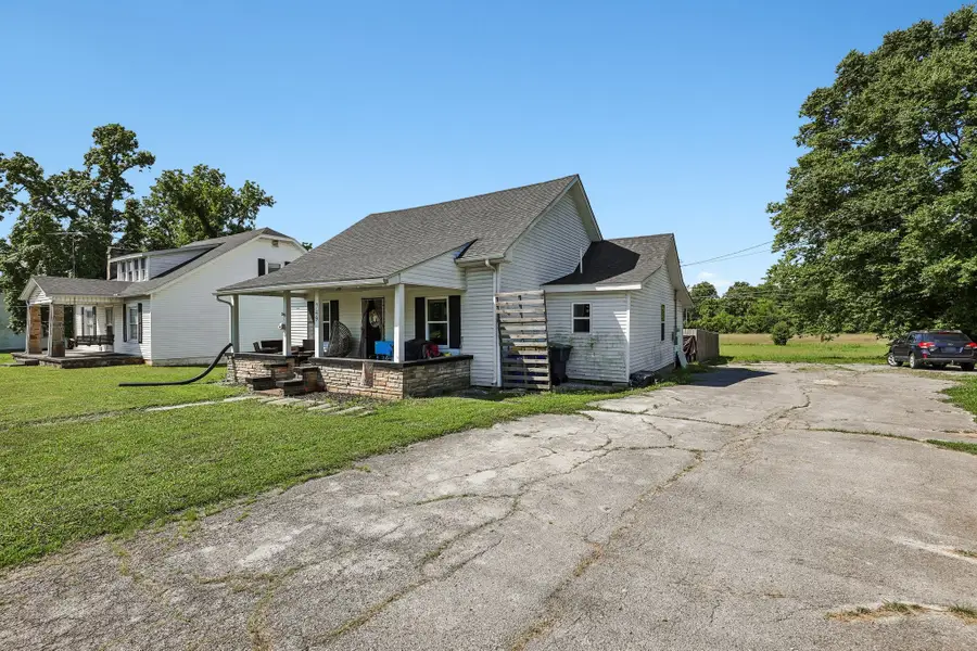749 N Main St, Russellville, KY 42276 - #2
