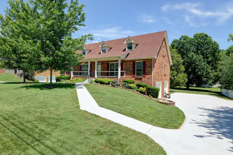 1030 Hillshire Dr, Clarksville, TN 37043 - #3